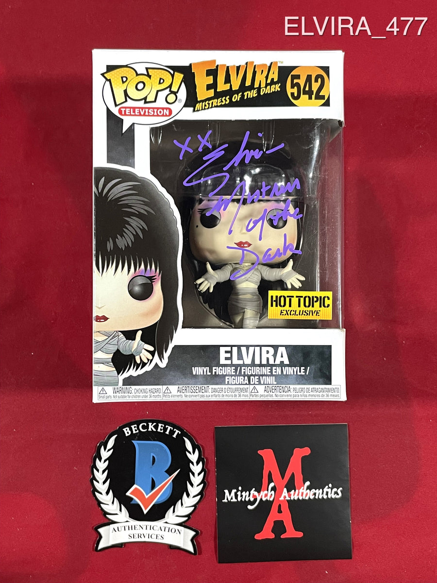 ELVIRA_477 - Elvira 542 Mummy Hot Topic Exclusicve Funko Pop! Autographed  By Elvira