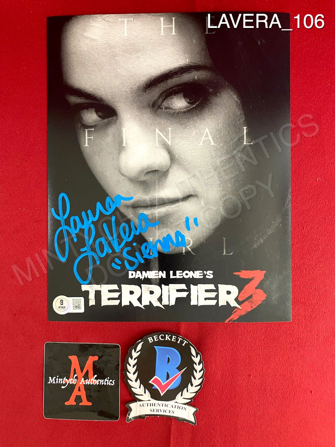 Lauren La Vera Signed Terrifier 2 Unframed purchases 8×10 Photo – Standing with Wings