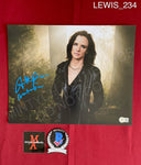 LEWIS_234 - 11x14 Photo Autographed By Juliette Lewis