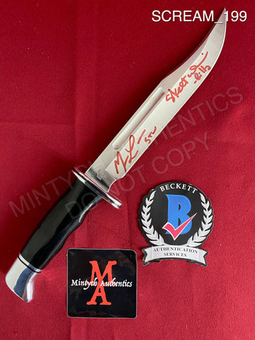 SCREAM_199 - Buck Knife Knife Autographed By Matthew Lillard & Skeet Ulrich