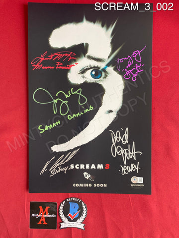 SCREAM_3_002 - 11x17 Photo Autographed By Neve Campbell, David Arquette, Jenny McCarthy, Lynn McRee & Parker Posey