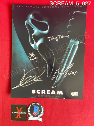 SCREAM_5_027 - 11x14 Photo Autographed By Jack Quaid, Jasmin Savoy Brown, Mikey Madison, & Neve Campbell