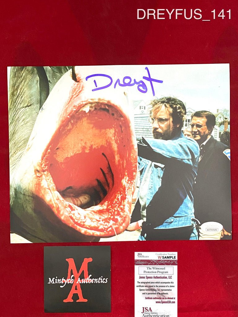 DREYFUSS 141 8x10 Photo Autographed By Richard Dreyfuss