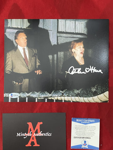 OHARA_006 - 8x10 Photo Autographed By Catherine O'Hara