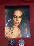 PAQUIN_451 - 11x14 Photo Autographed By Anna Paquin