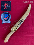 TYLER_038 - LOTR Replica Mini Sword Autographed By Liv Tyler